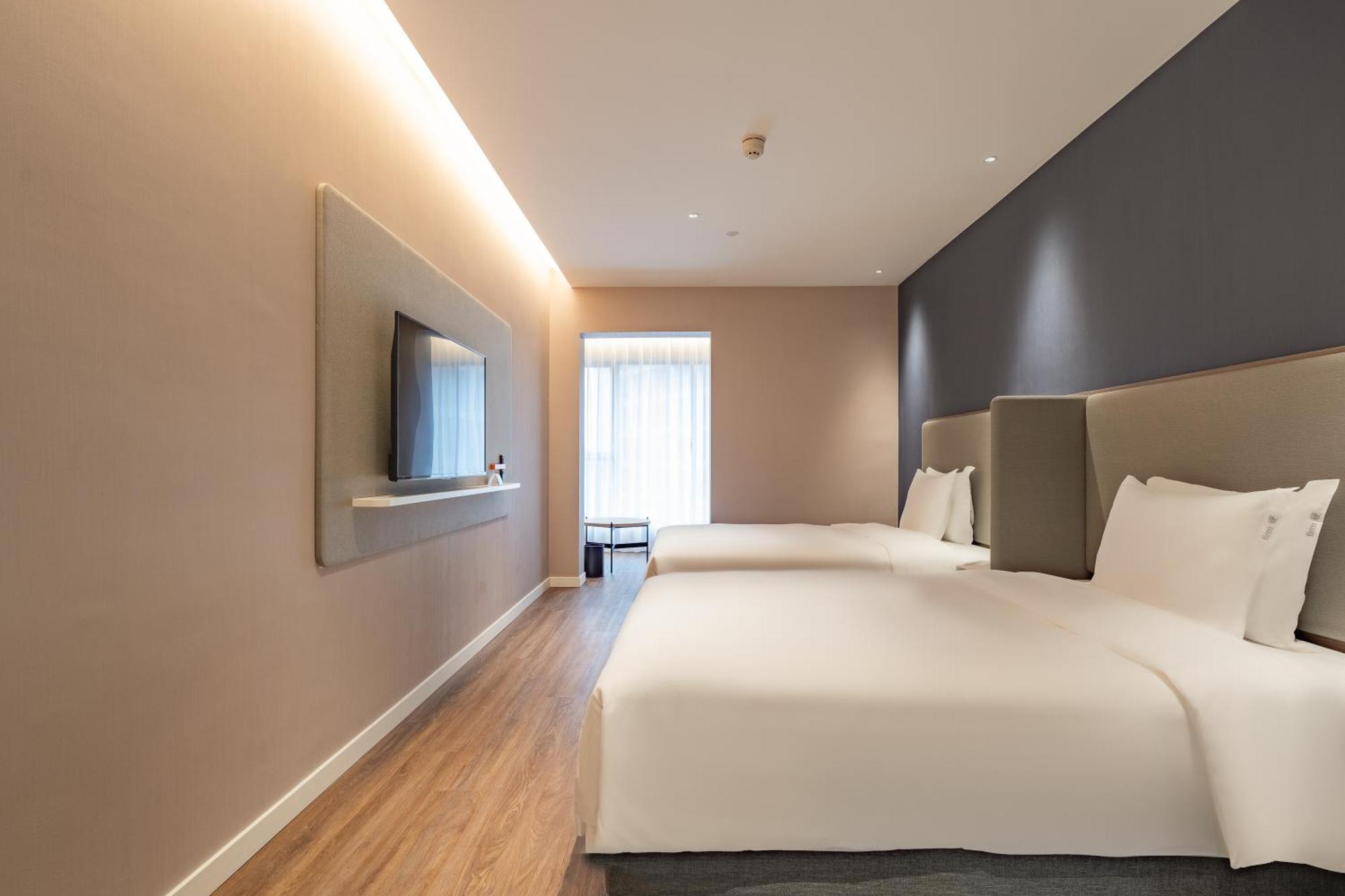 Standard Queen Room Two Queen Beds City View