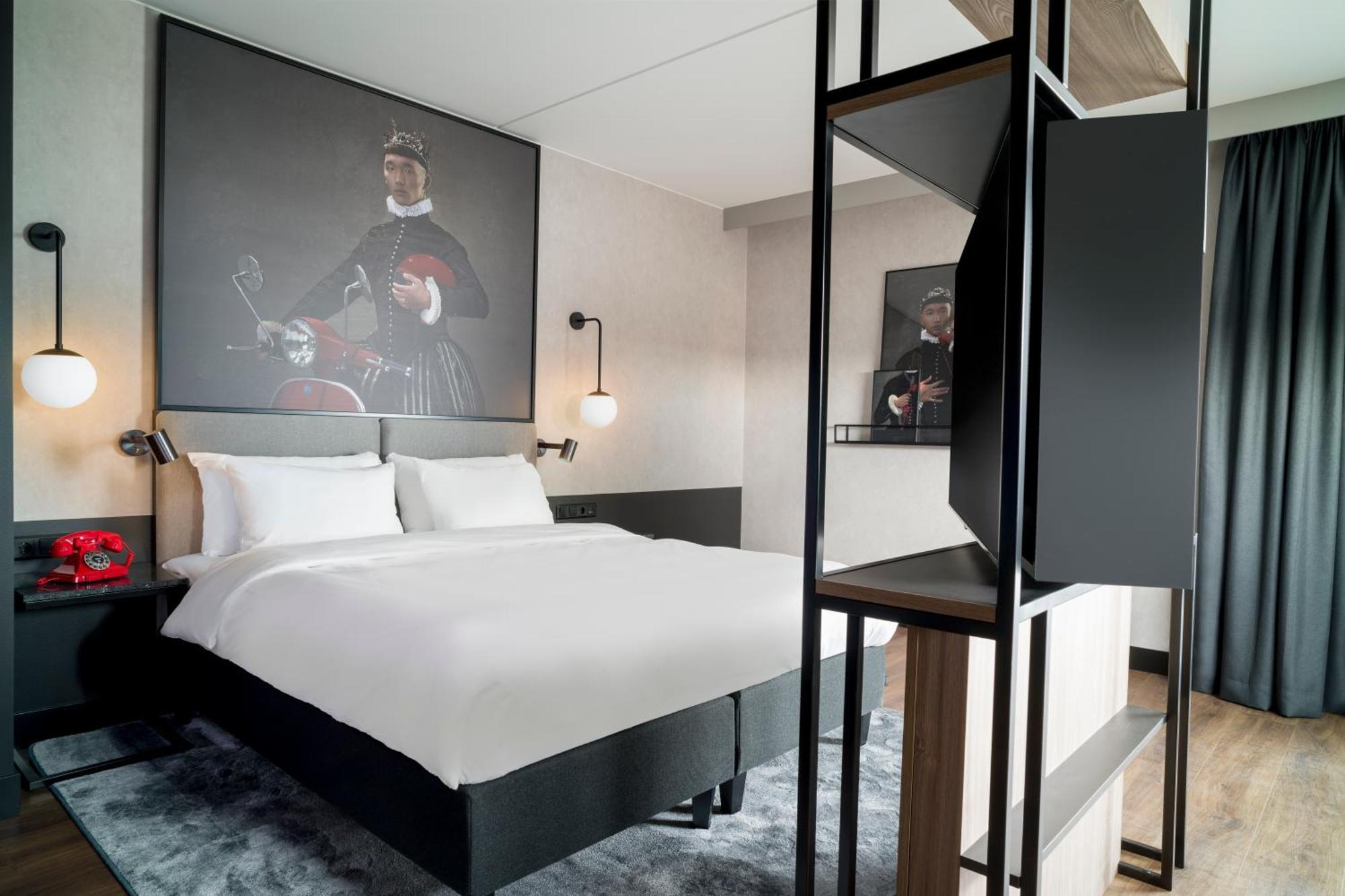 Superior Room,1285937704:JPEG
