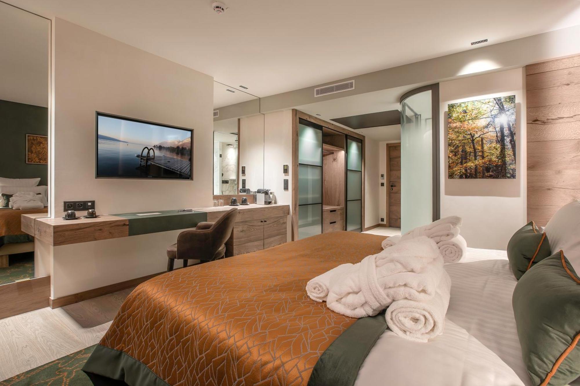 Prestige Room with Balcony complimentary spa access