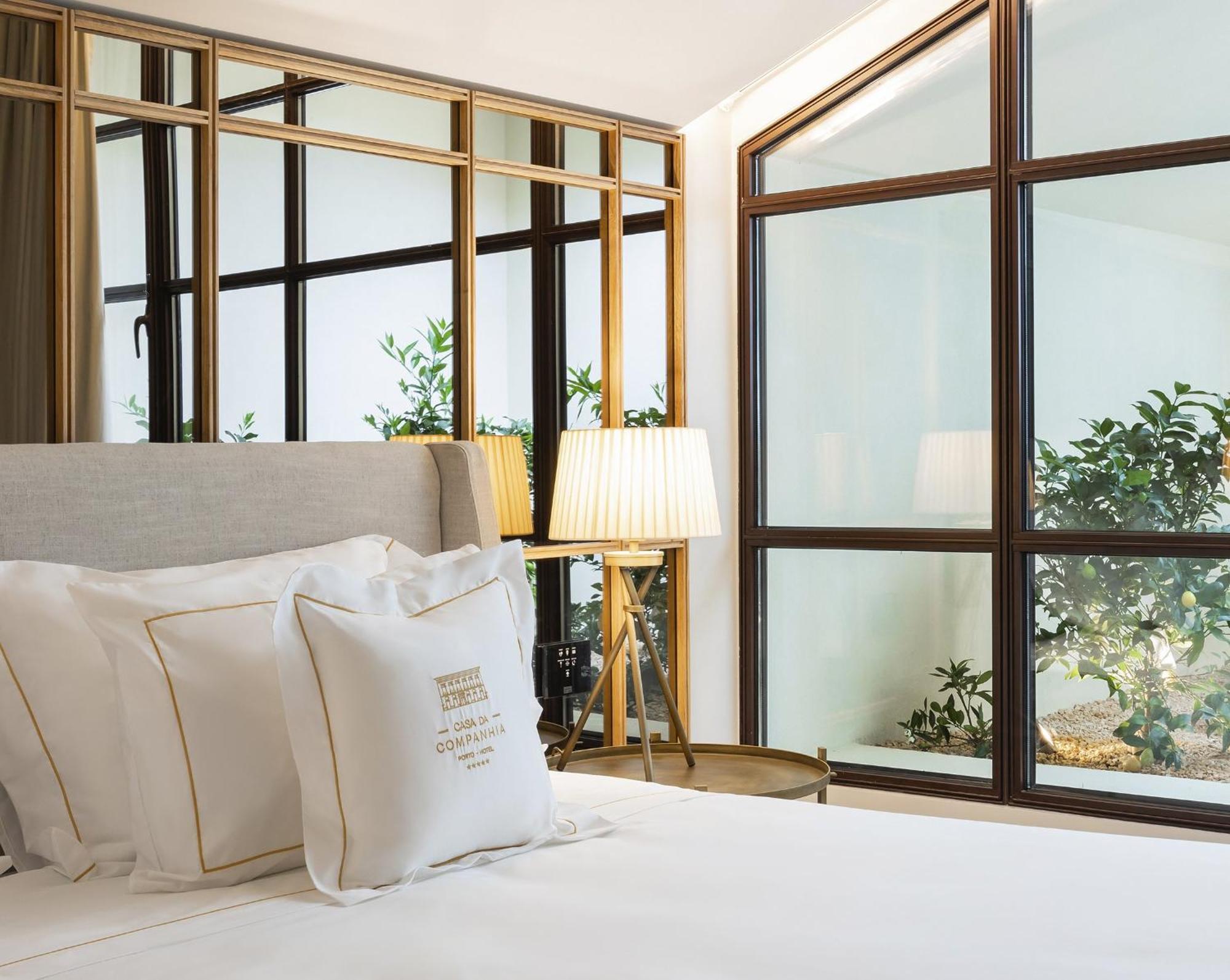 Premium King Room,1286053264:JPEG