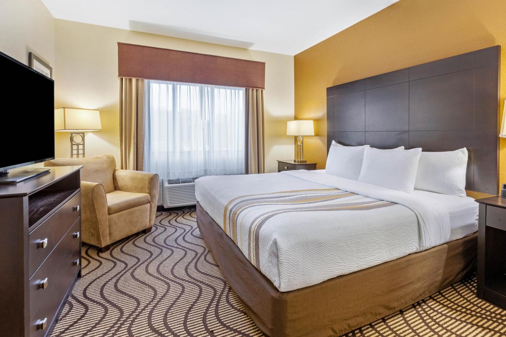 King Room with Sofa Bed