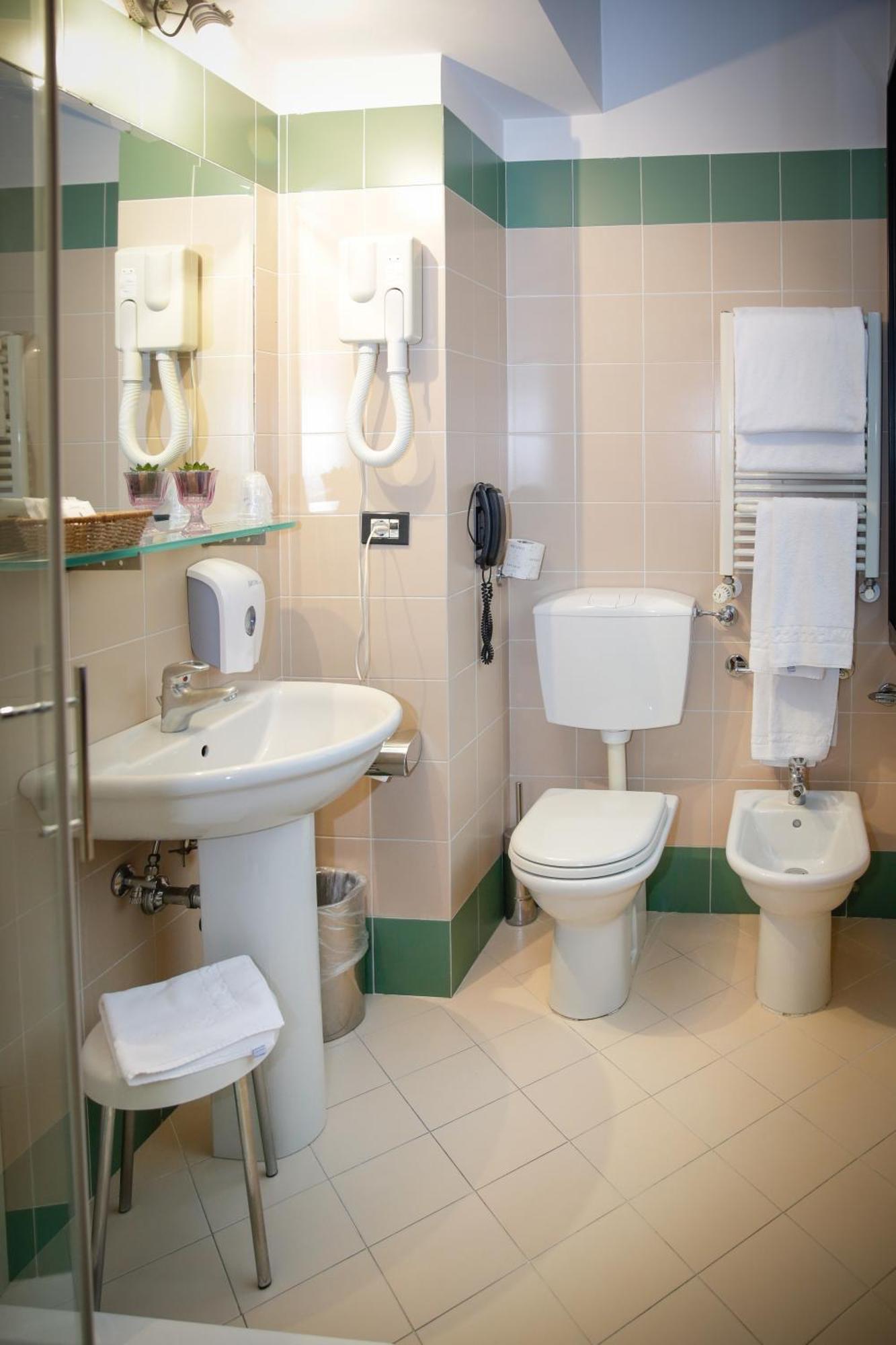 Double or Twin Room,1666636153:JPEG