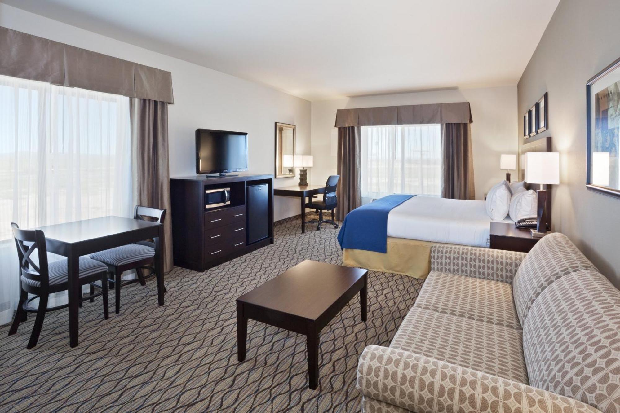 Standard King Room with Sofa Bed