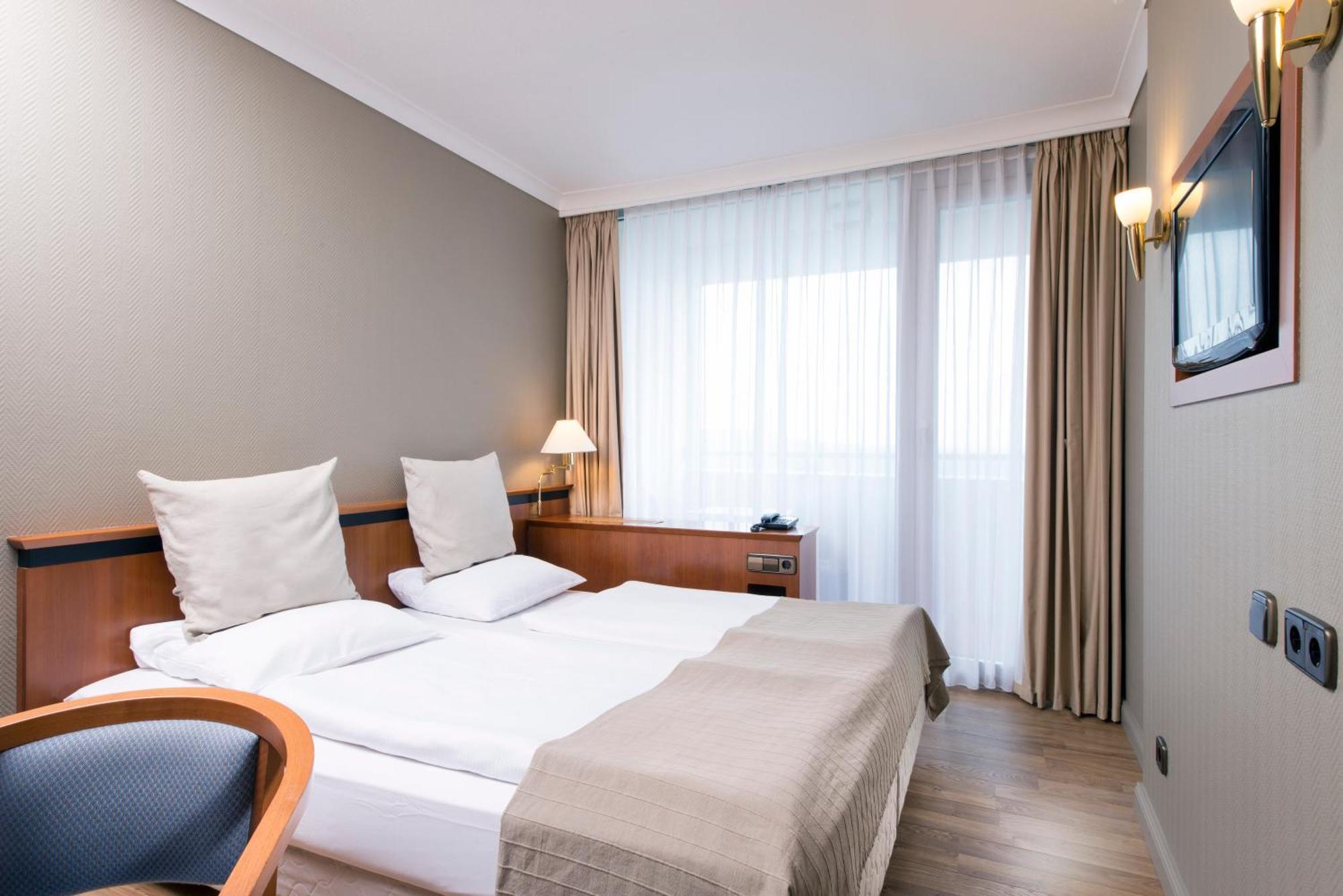Budget Double Room,1710218534:JPEG