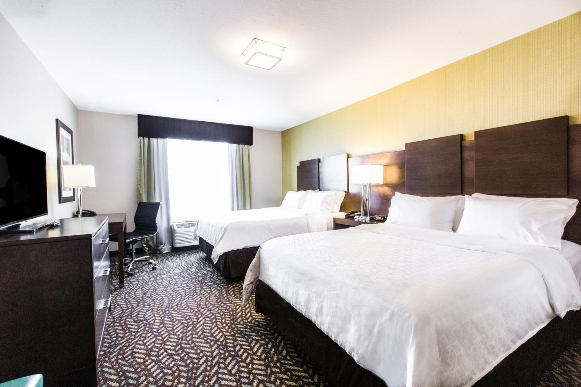 Executive Queen Suite
