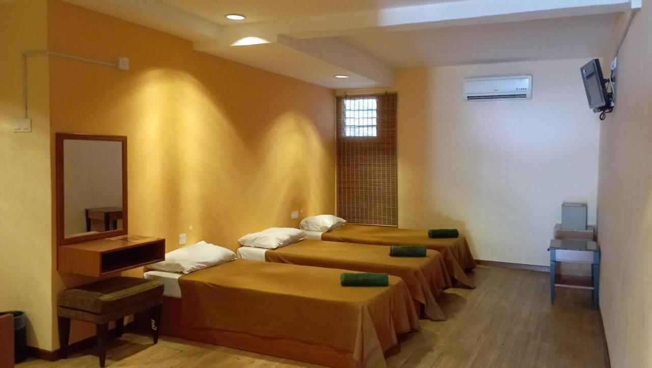 Deluxe Triple Room