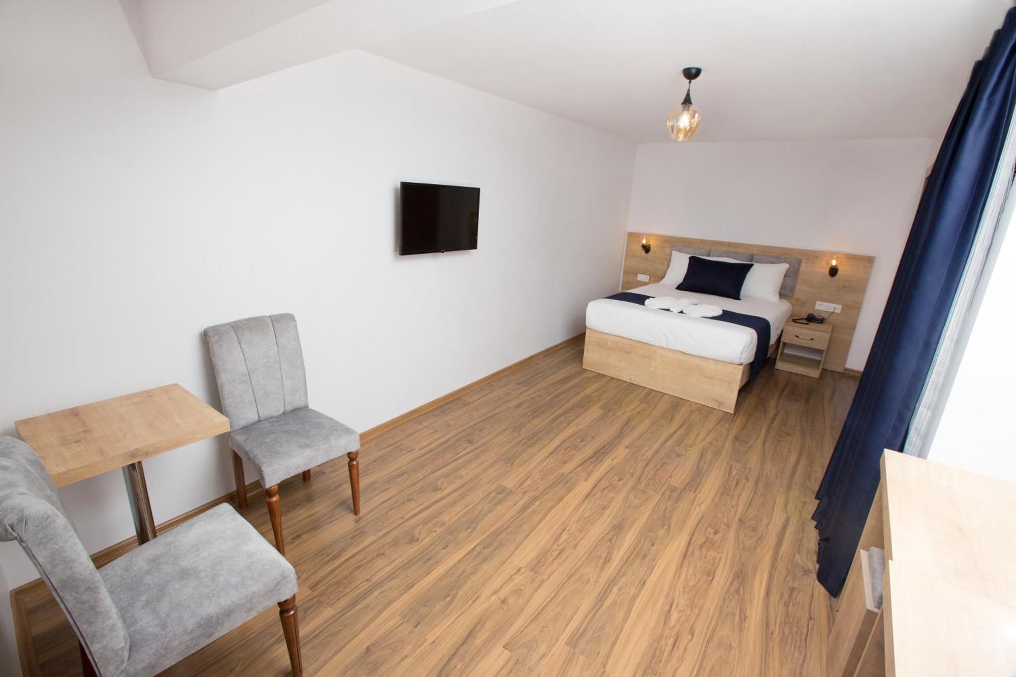 Budget Double or Twin Room,1006714321:JPEG