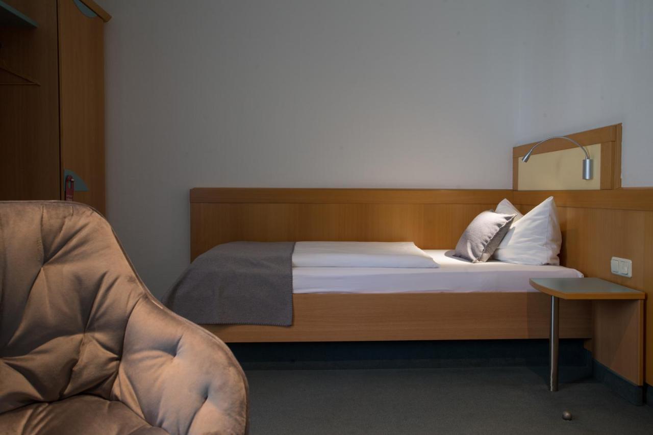 Superior Single Room,1287838504:JPEG