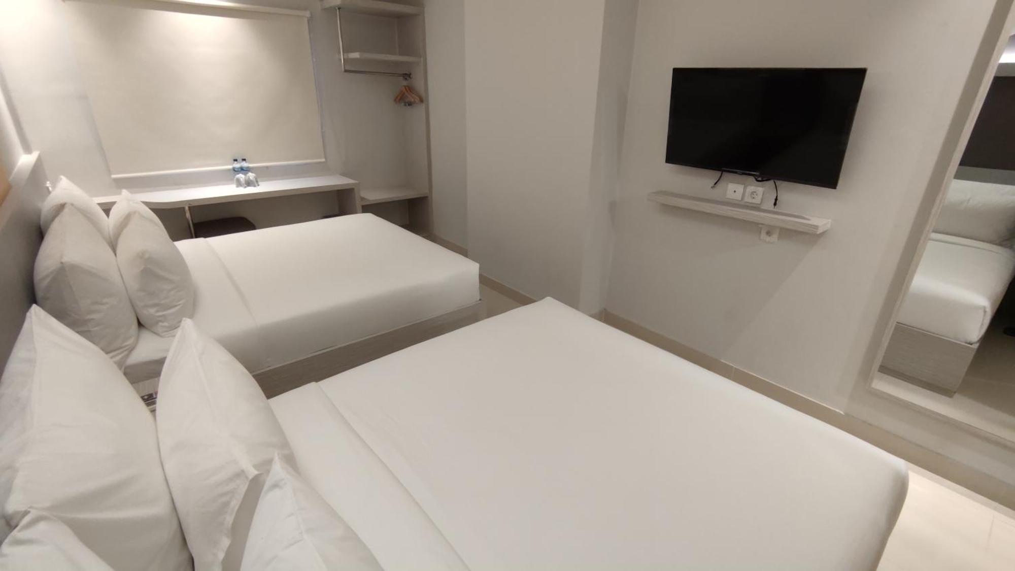 Quadruple Room,1289138215:JPEG