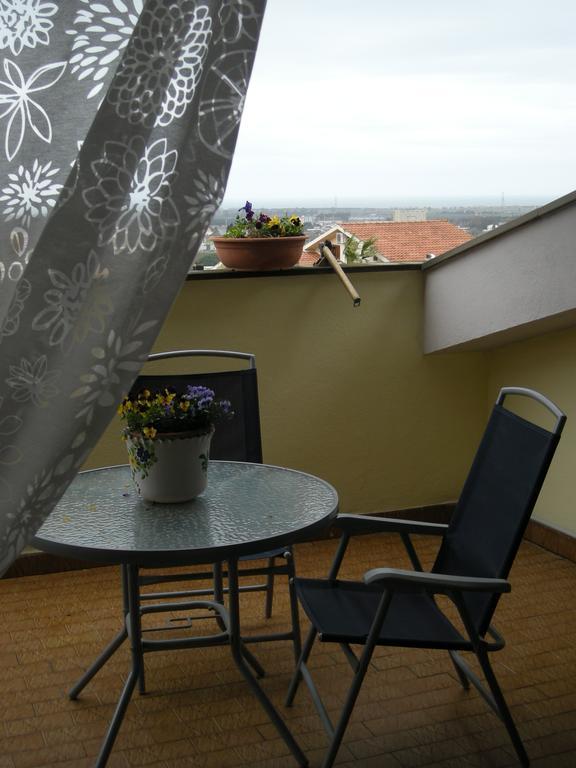 Double Room with Private External Bathroom