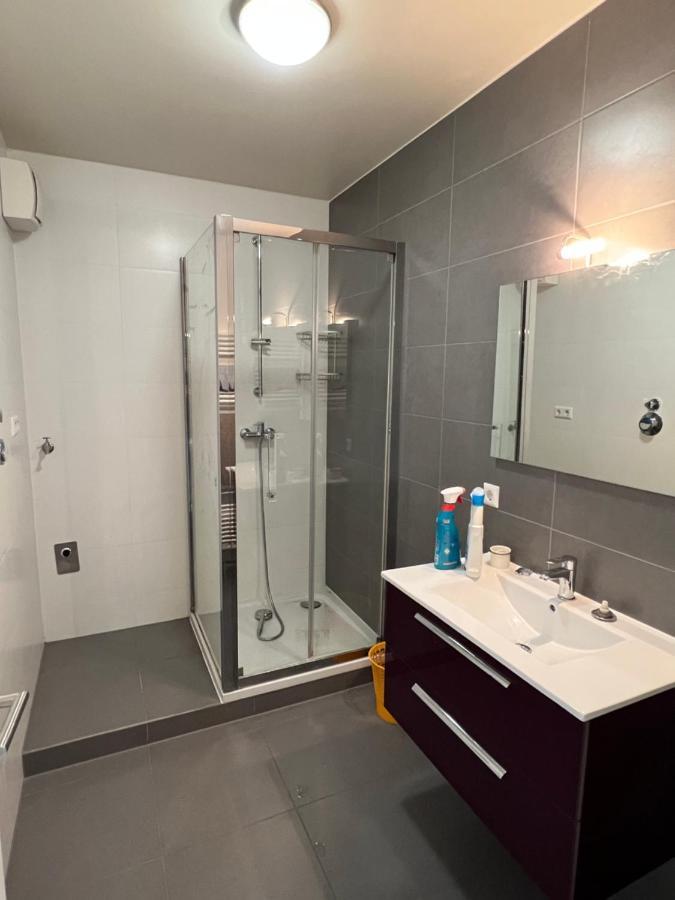 Quadruple Room with Shared Bathroom