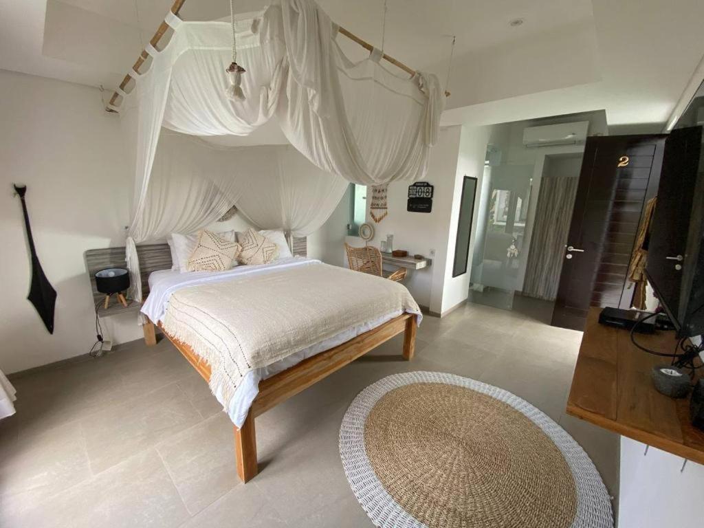 Kamar Double dengan Balkon