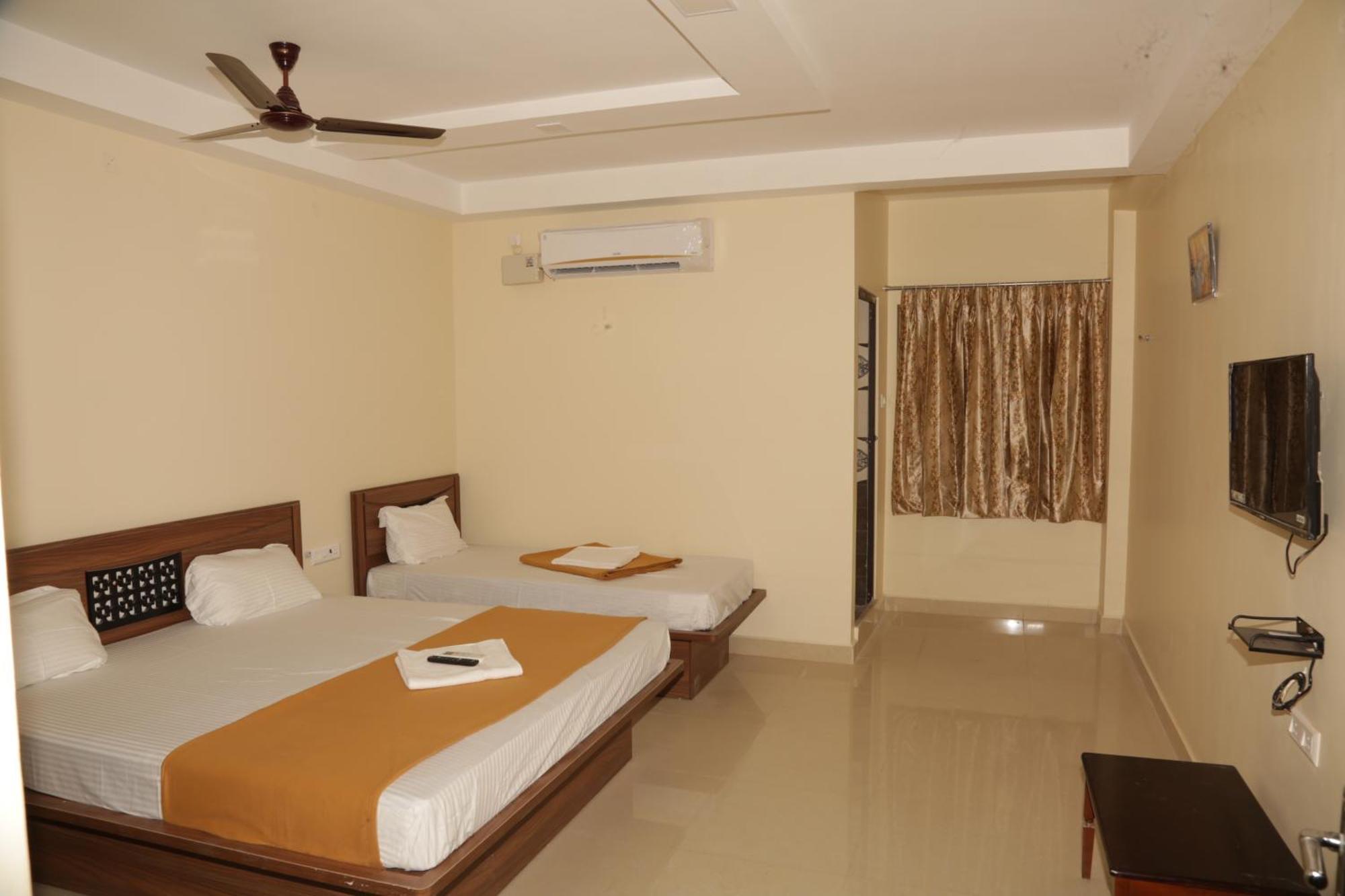 Deluxe Double or Twin Room