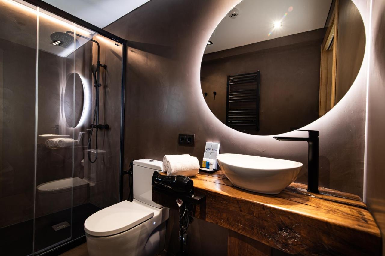 Deluxe Double or Twin Room Balcony