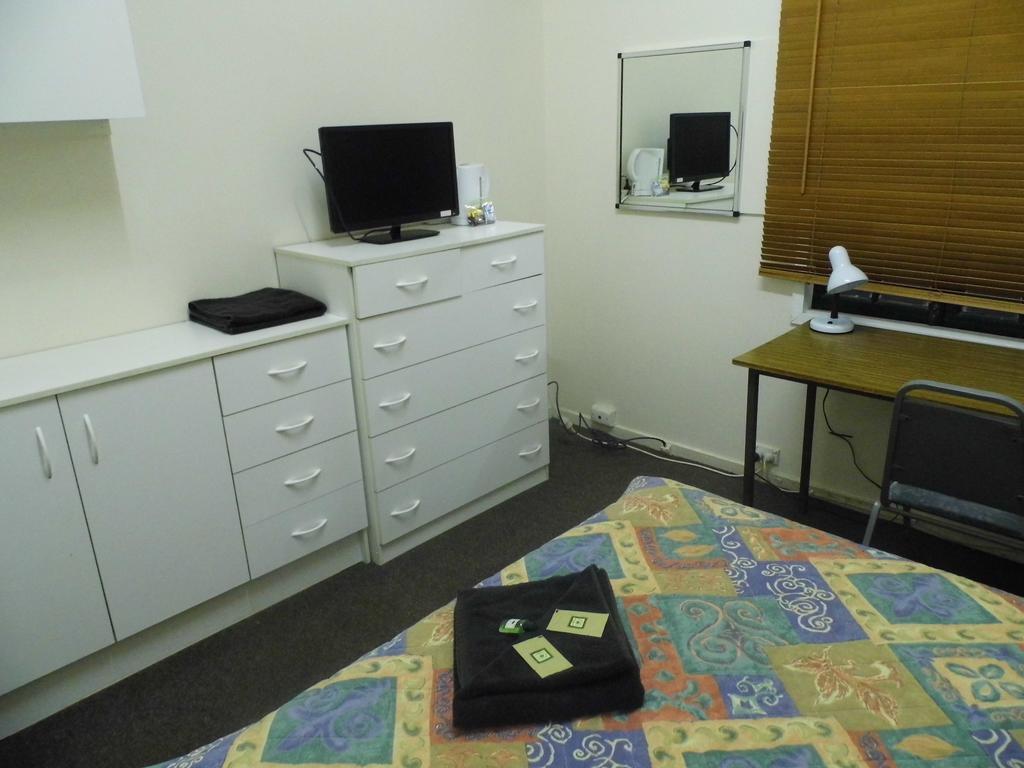 Single Room with Shared Bathroom