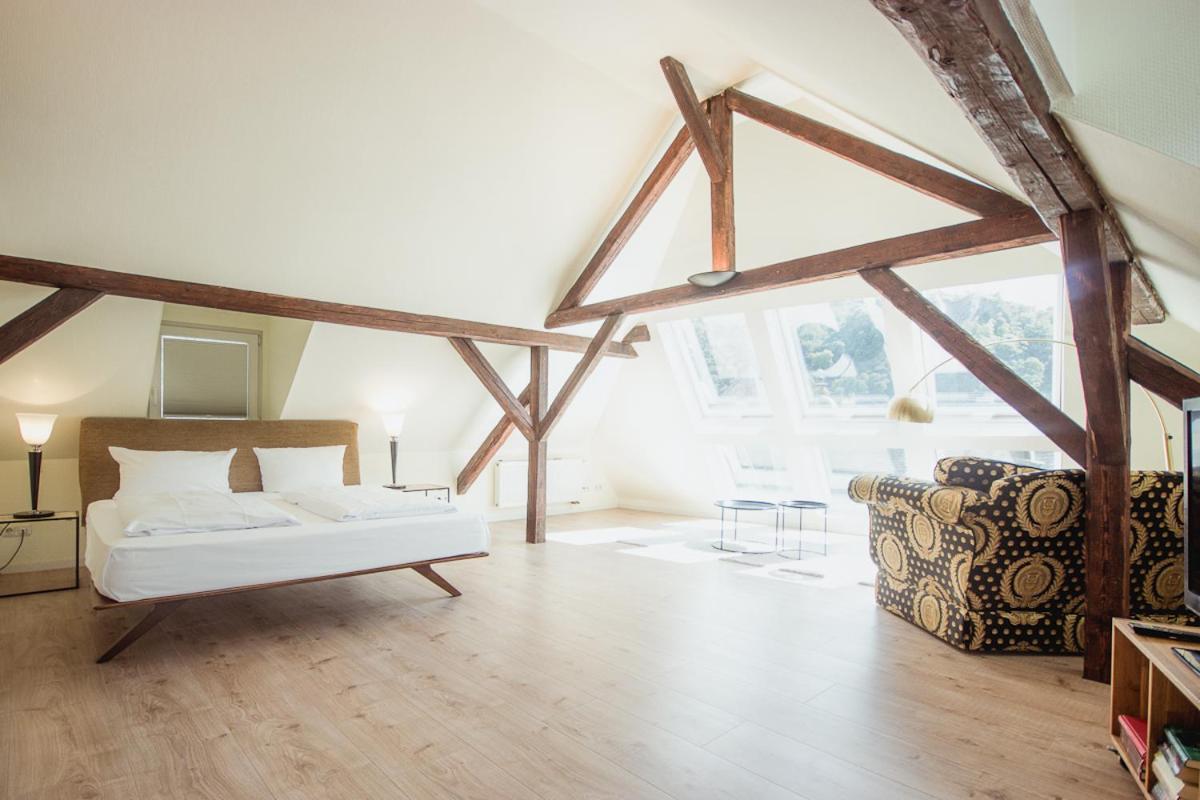 Apartment mit Balkon
