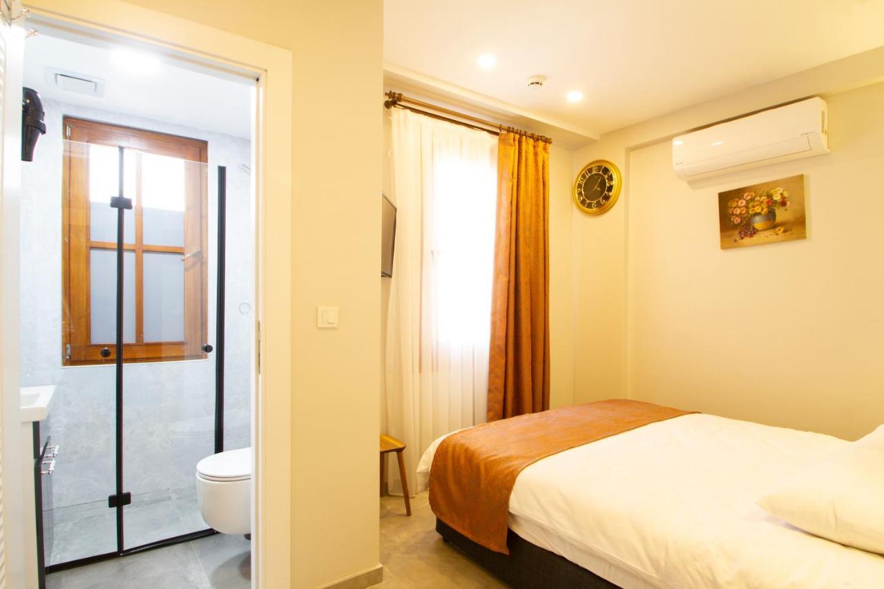 Standard Double Room,1292235232:JPEG