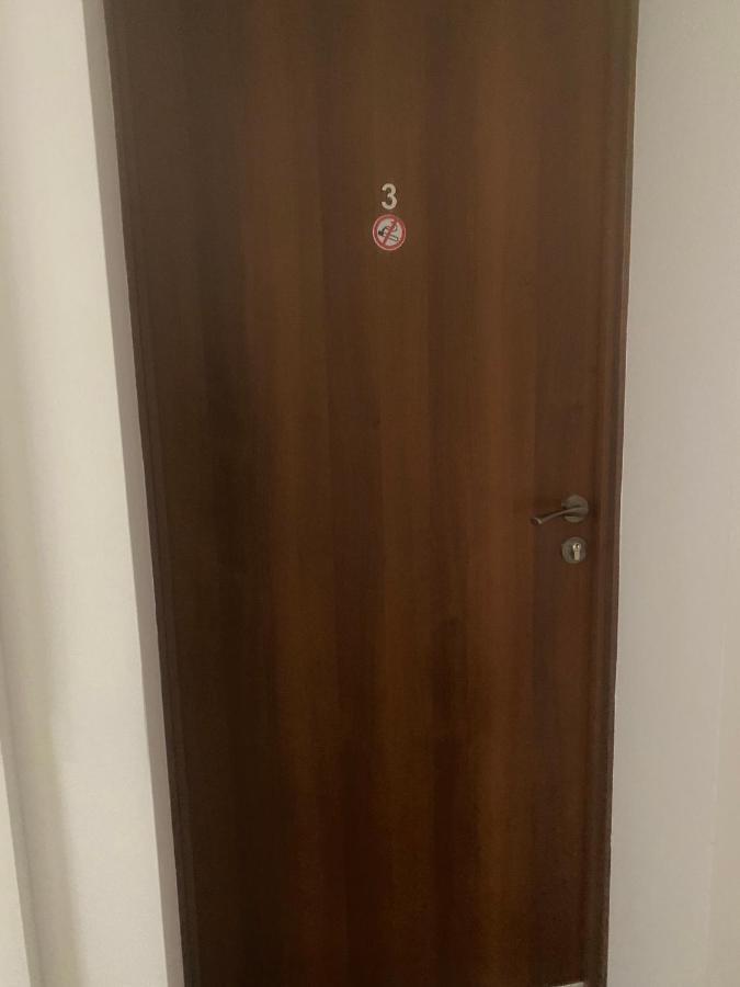Zweibettzimmer mit eigenem Bad