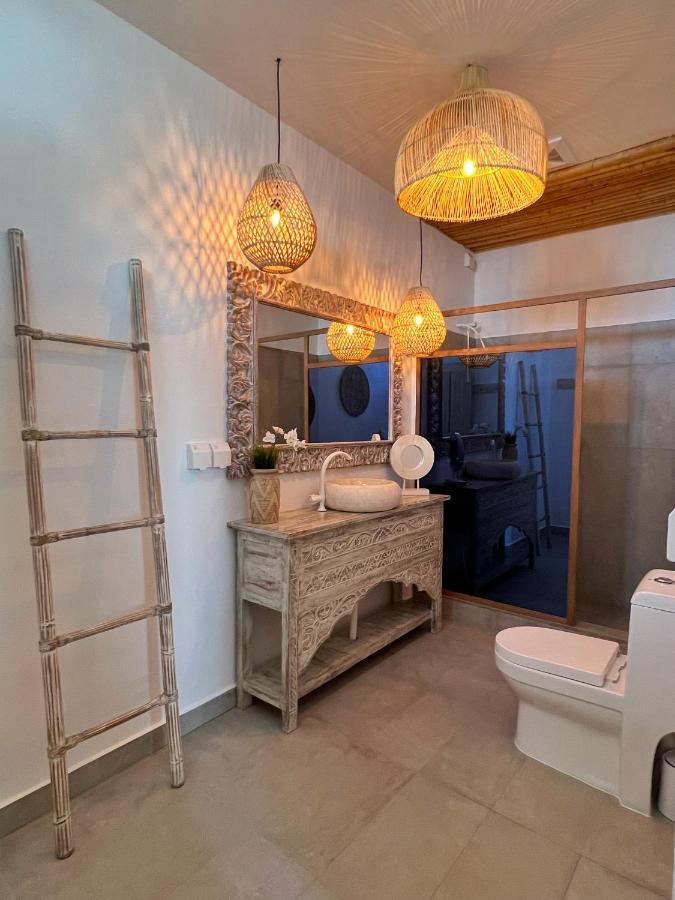 Deluxe Twin Room with Sea View