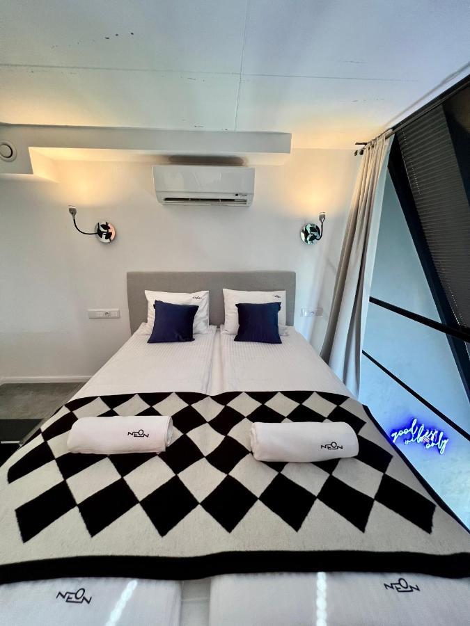 Apartment - Split Level