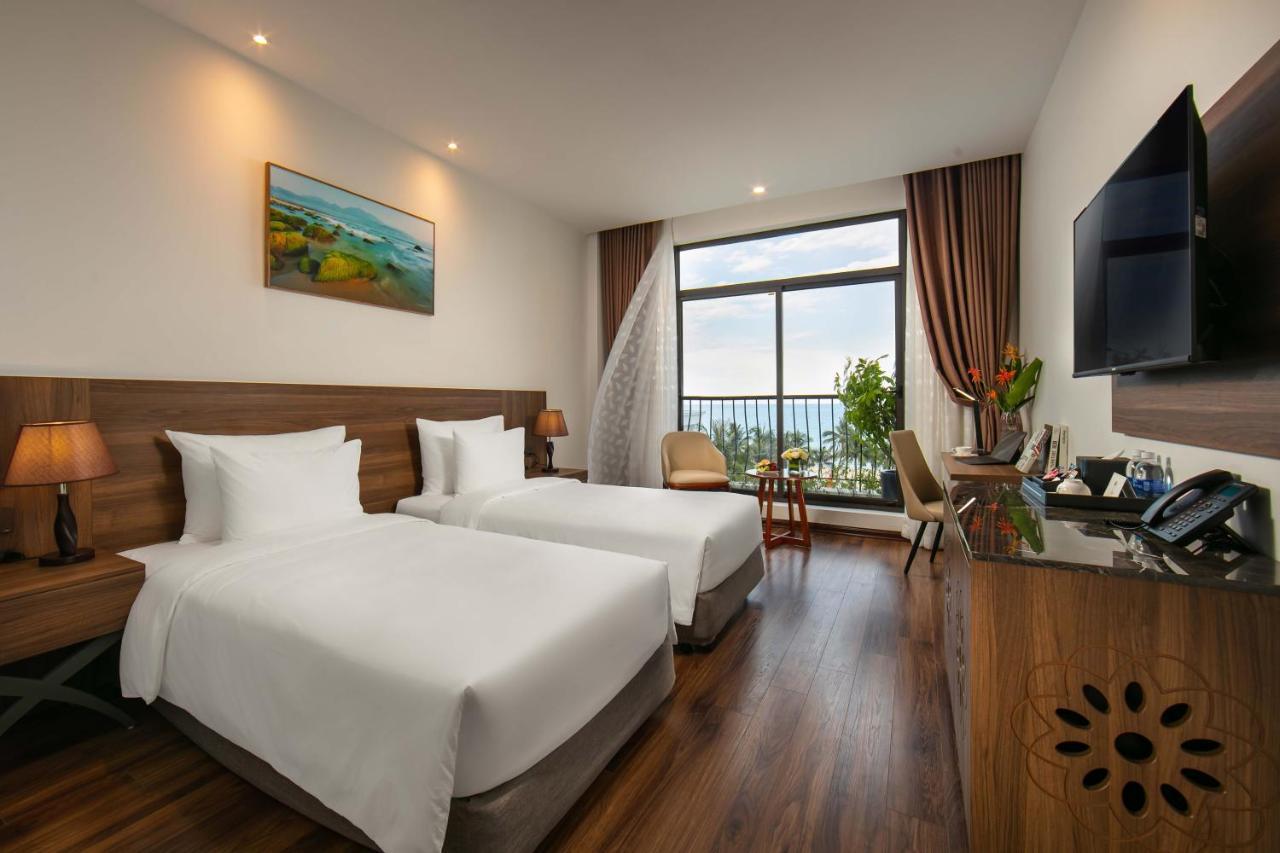Deluxe Twin Room with Sea View
