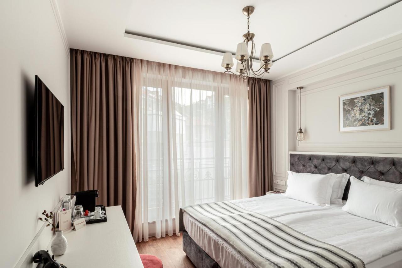 Deluxe Double Room,1292523346:JPEG