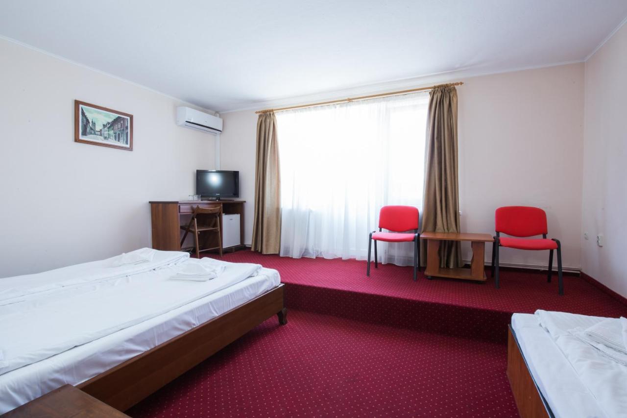 Classic Dreibettzimmer