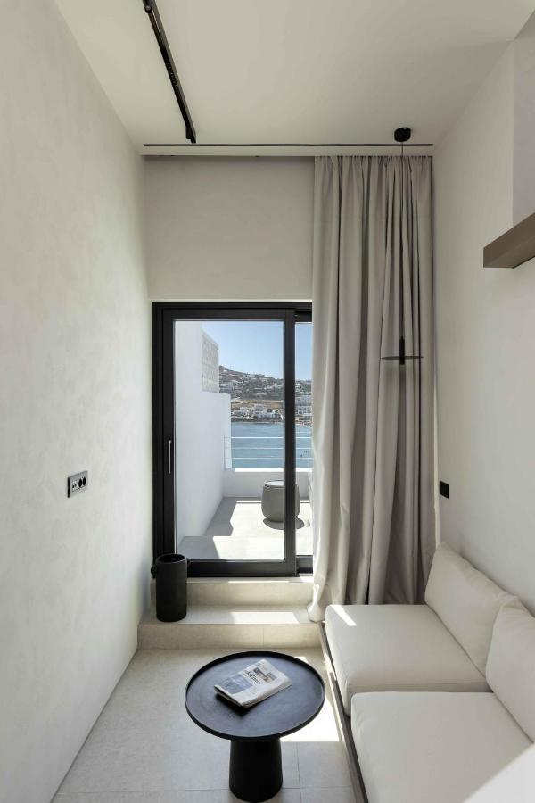 Cubic Suite with Panoramic Sea View & Mini Pool