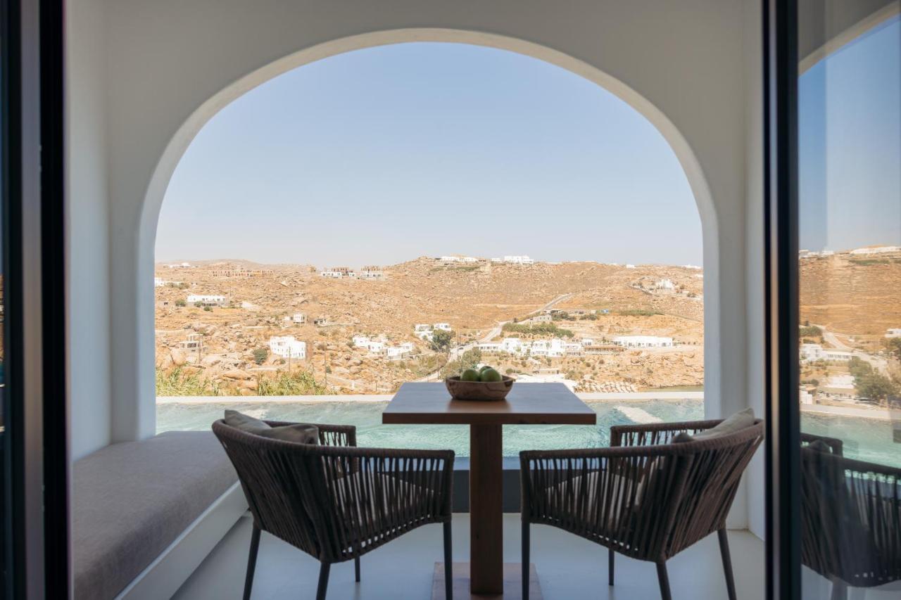 Delight Room with Sea View and Shared Pool