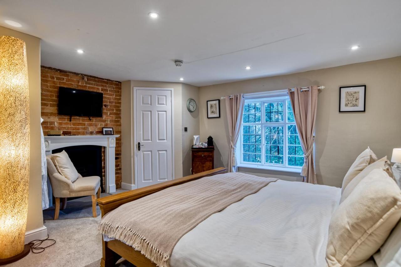 Superior King Suite