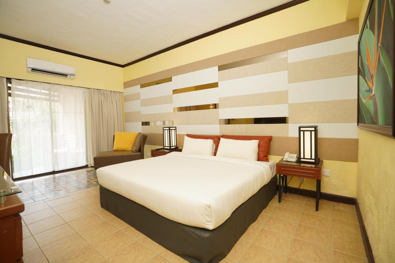 Deluxe Double or Twin  Room