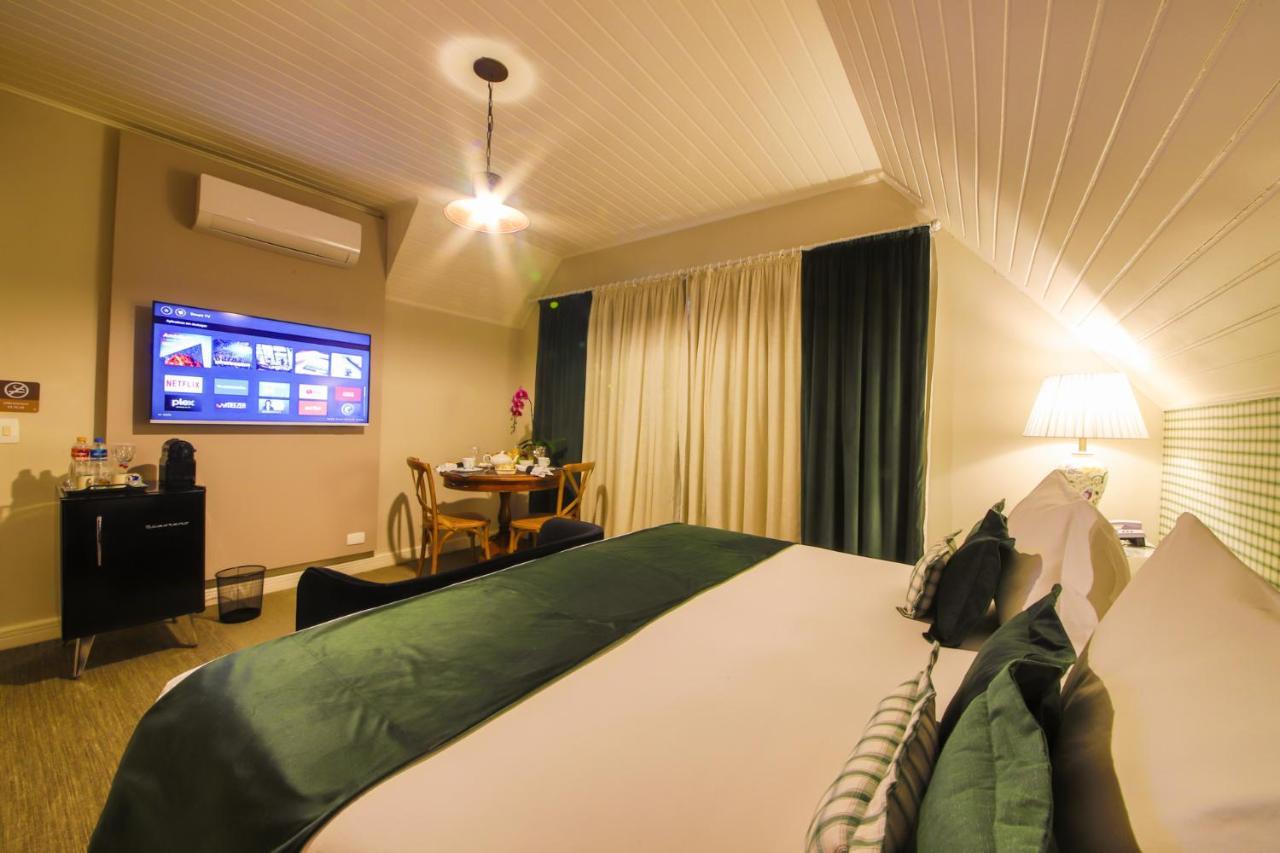 Premium Suite