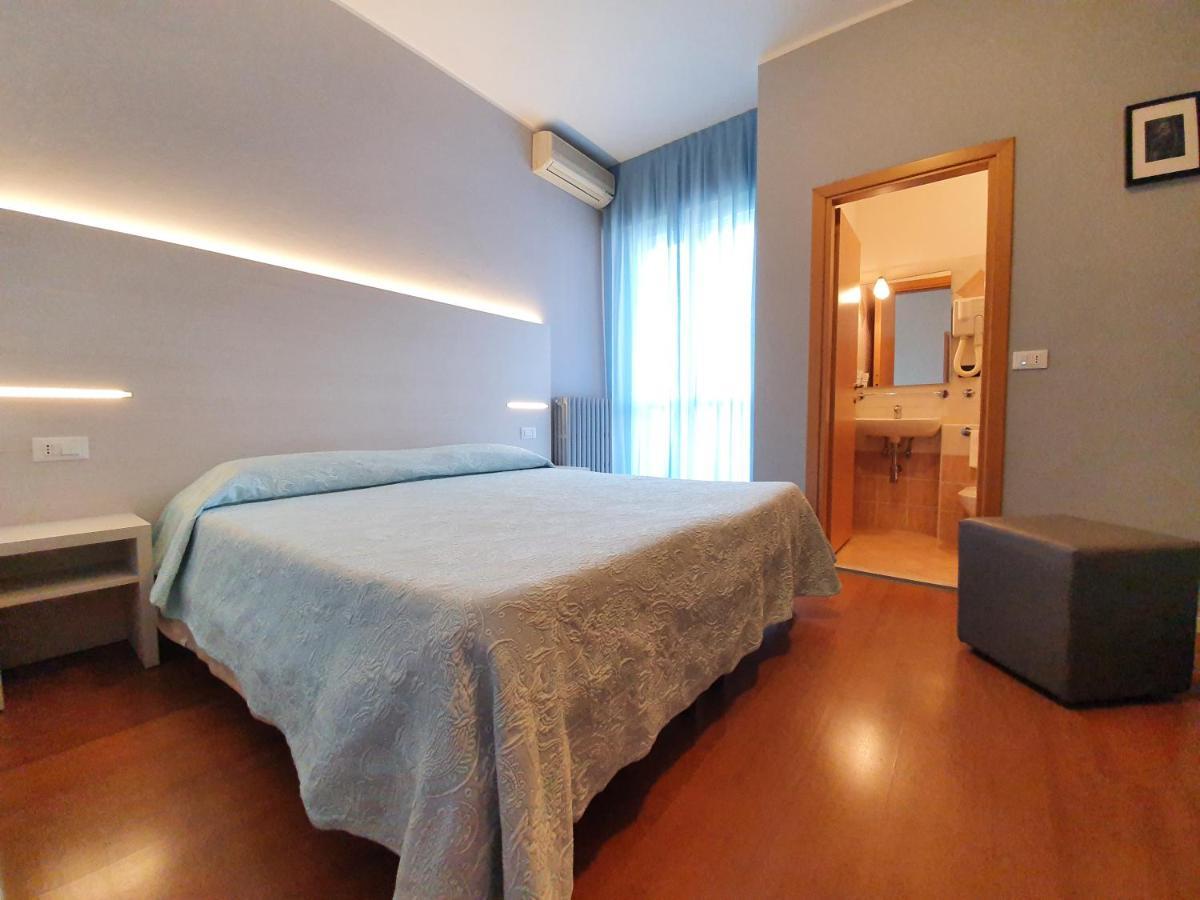 Triple Room Private Bathroom