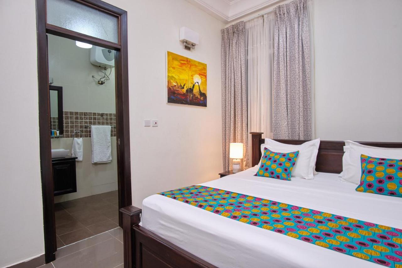 Deluxe Queen Room