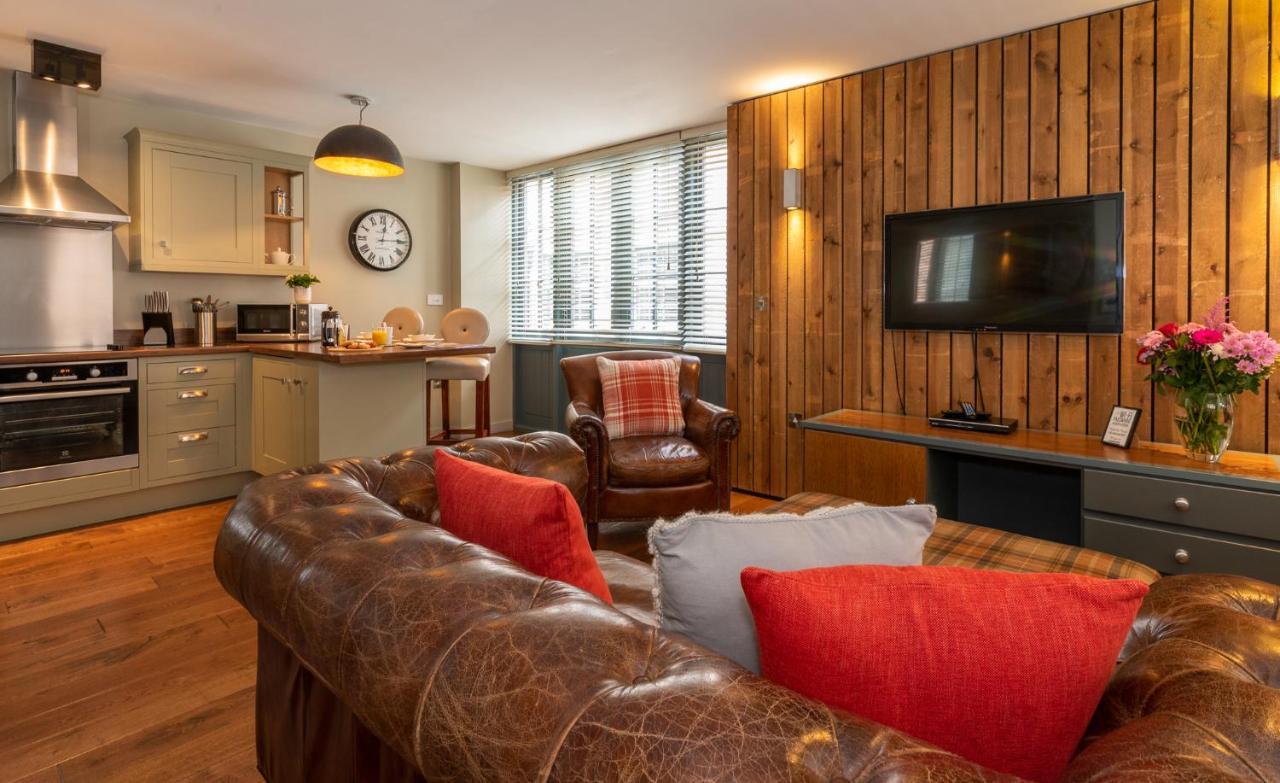 One-Bedroom Apartment (No pets permitted)