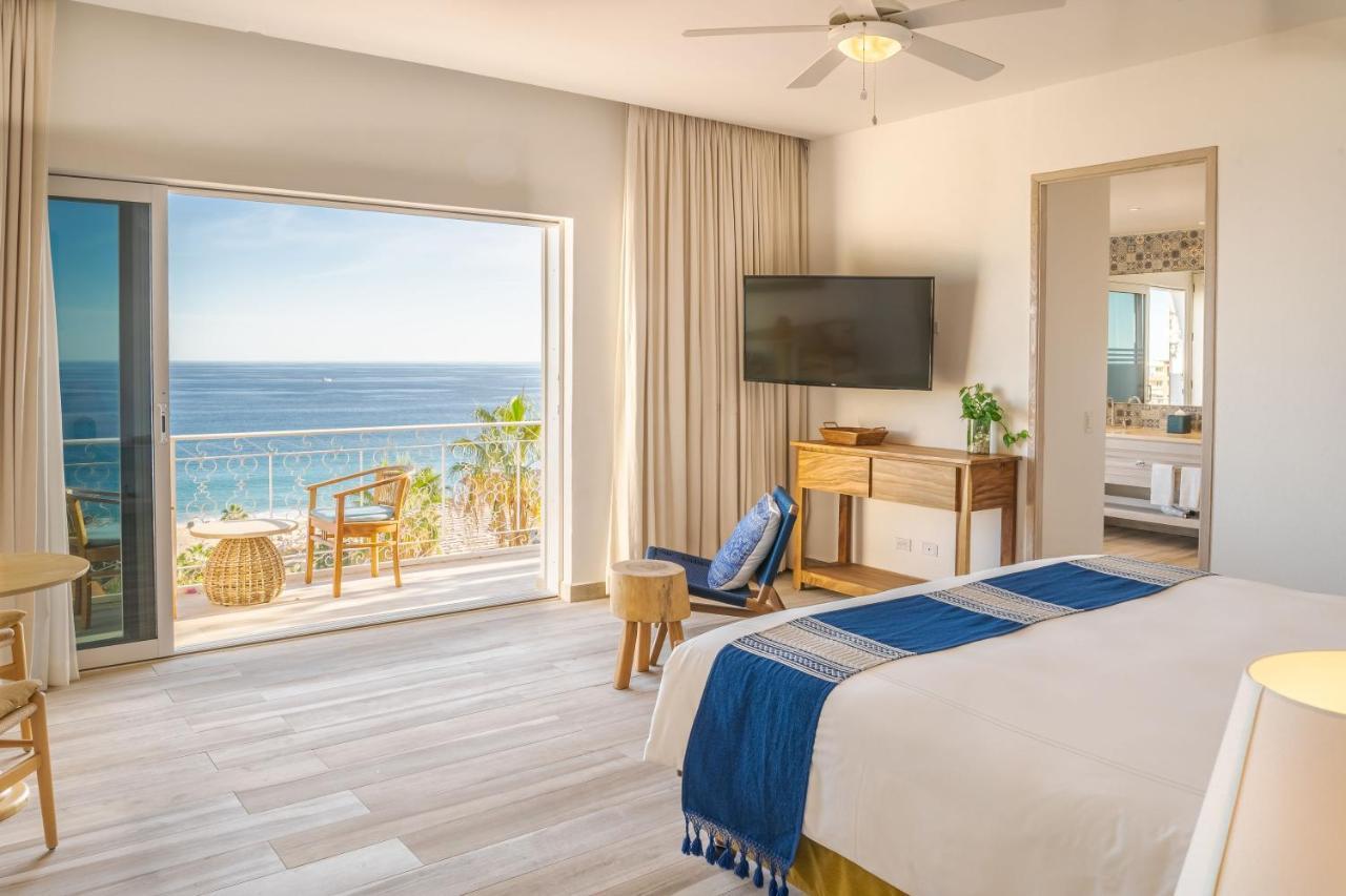 One Bedroom Ocean Balcony
