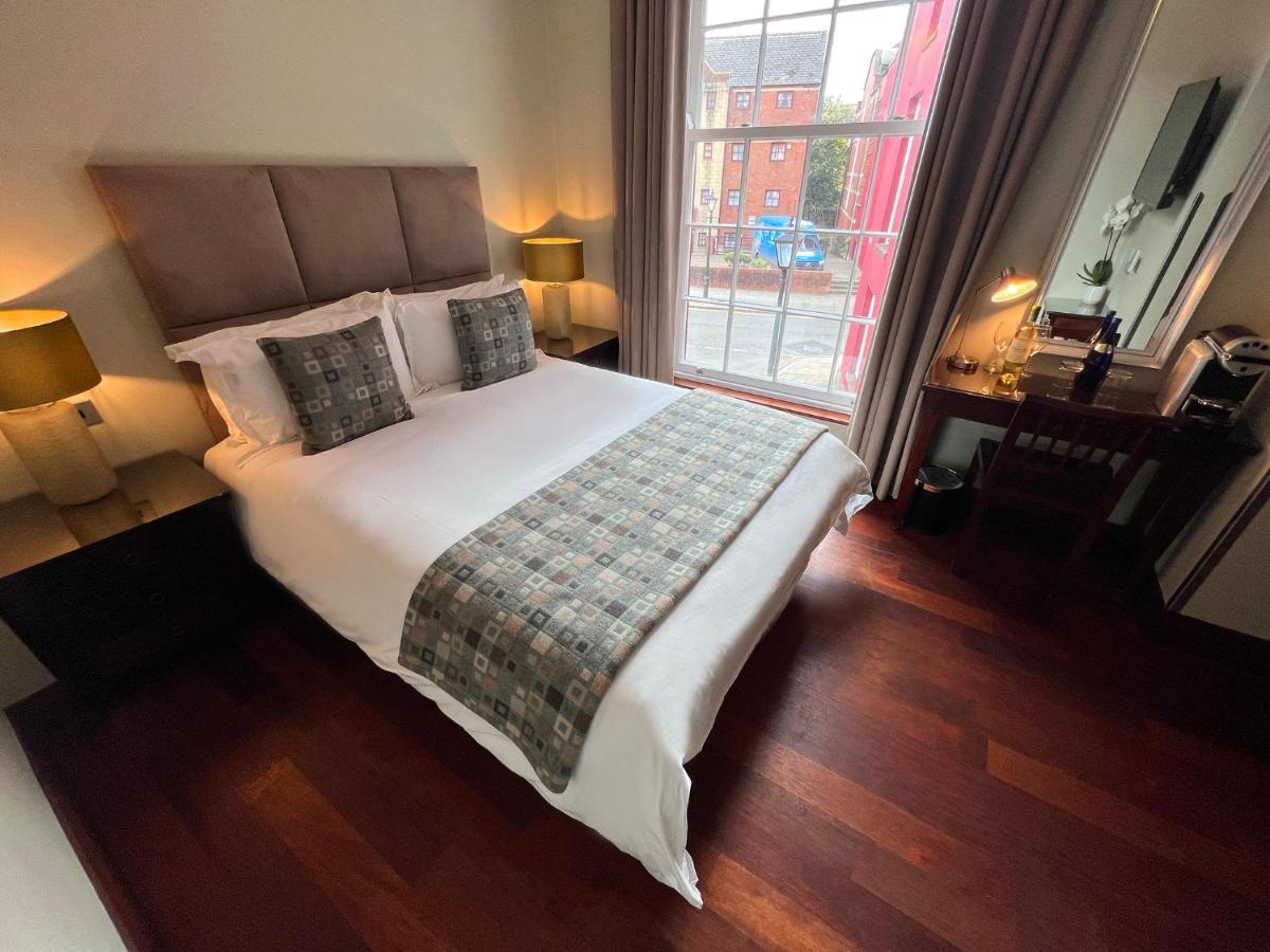 Classic Double Room - Townhouse