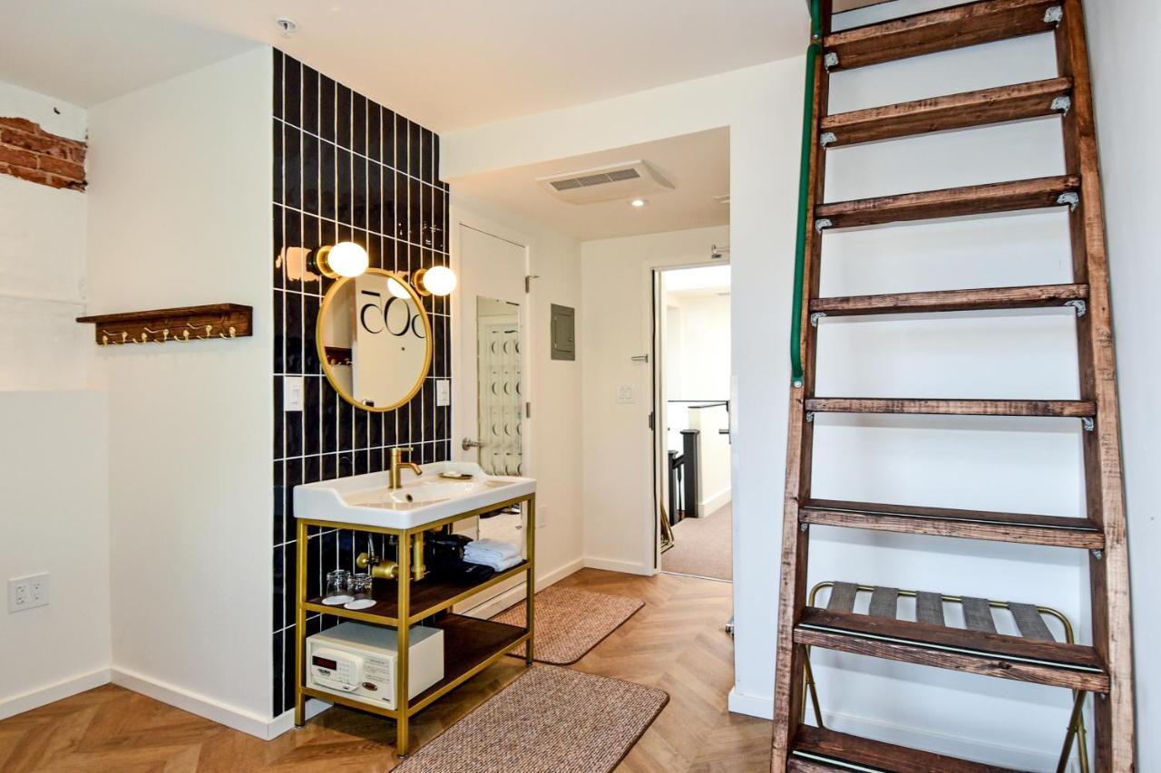 Habitación de 2 niveles - 1 cama grande - Planta superior - Se requiere el uso de una escalera