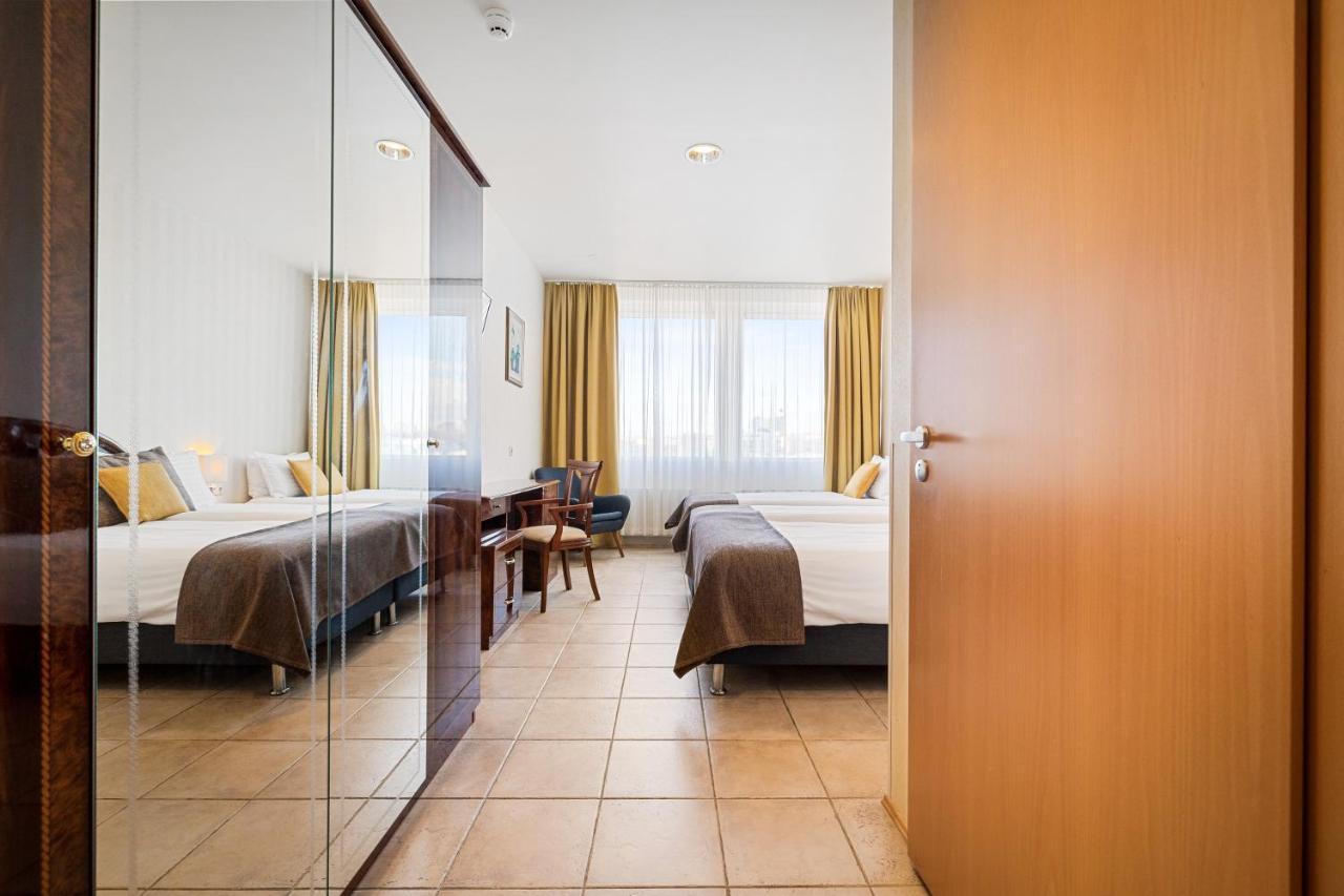 Standard Triple Room,1296835783:JPEG