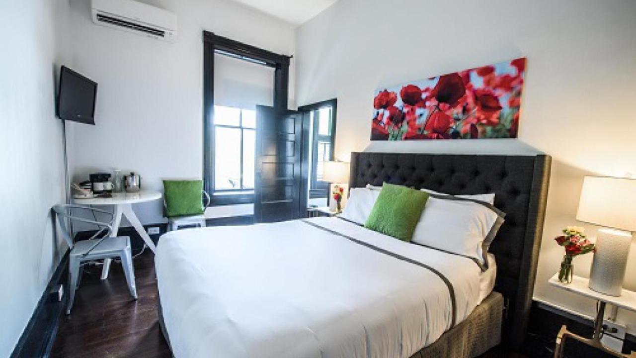 Queen Room