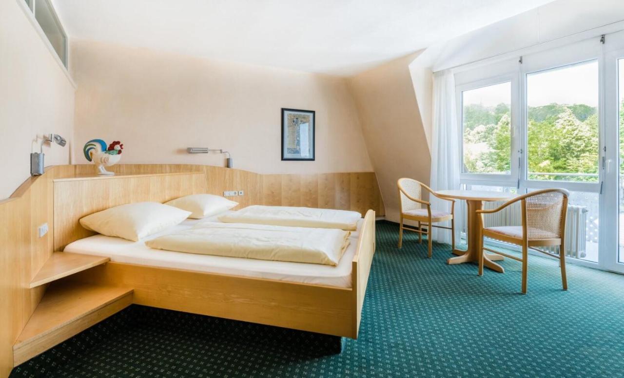 Doppelzimmer mit Balkon