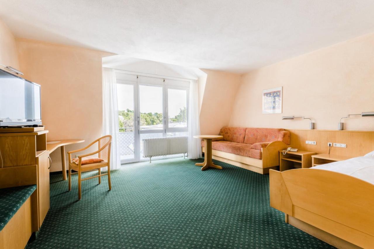 Standard Zweibettzimmer mit Bergblick