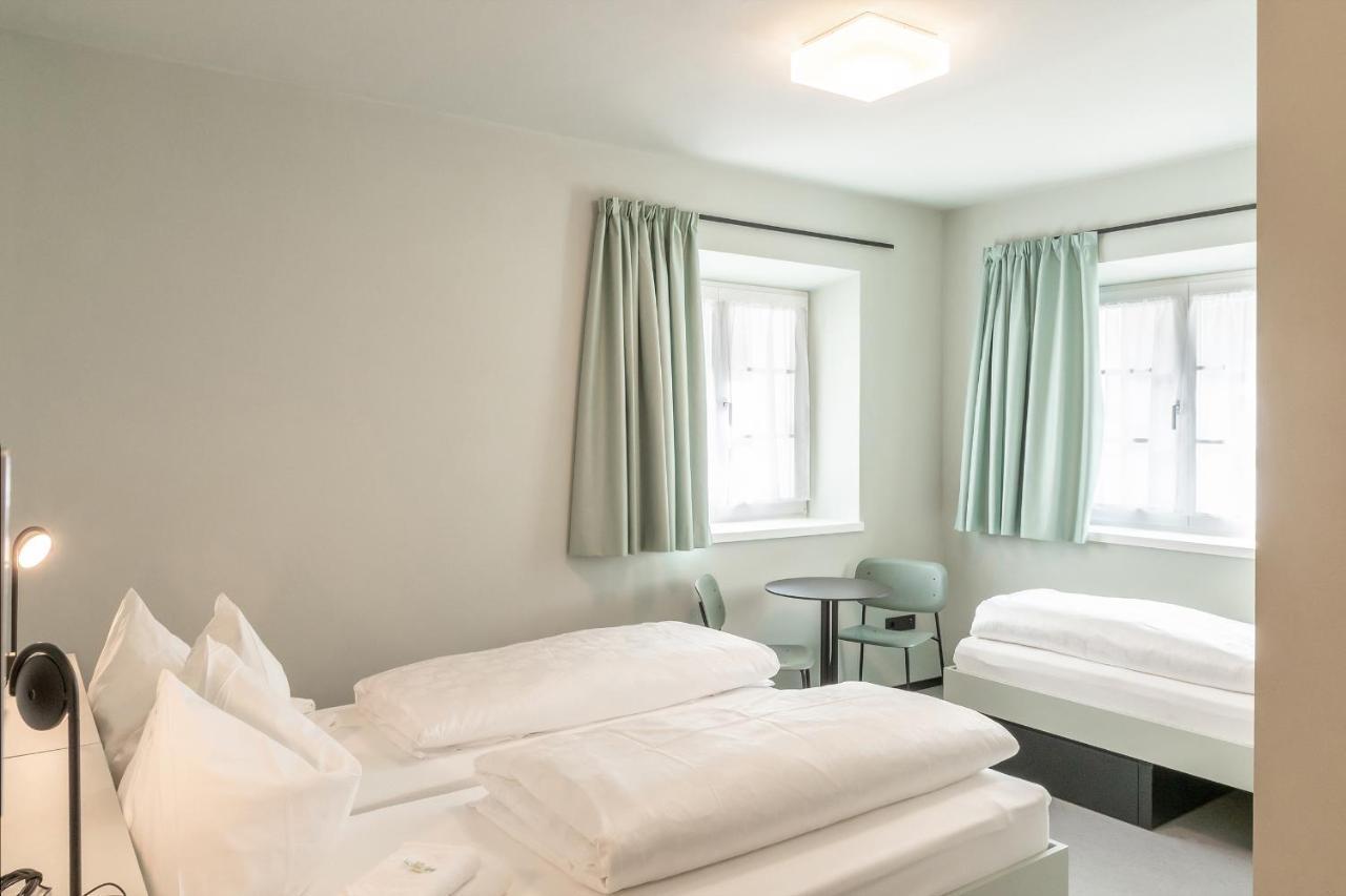 Driepersoonskamer met Eigen Badkamer