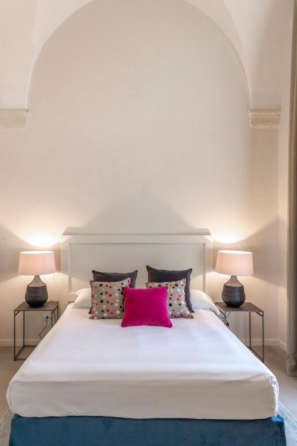 Chambre Lit King-Size - Accessible aux Personnes à Mobilité Réduite