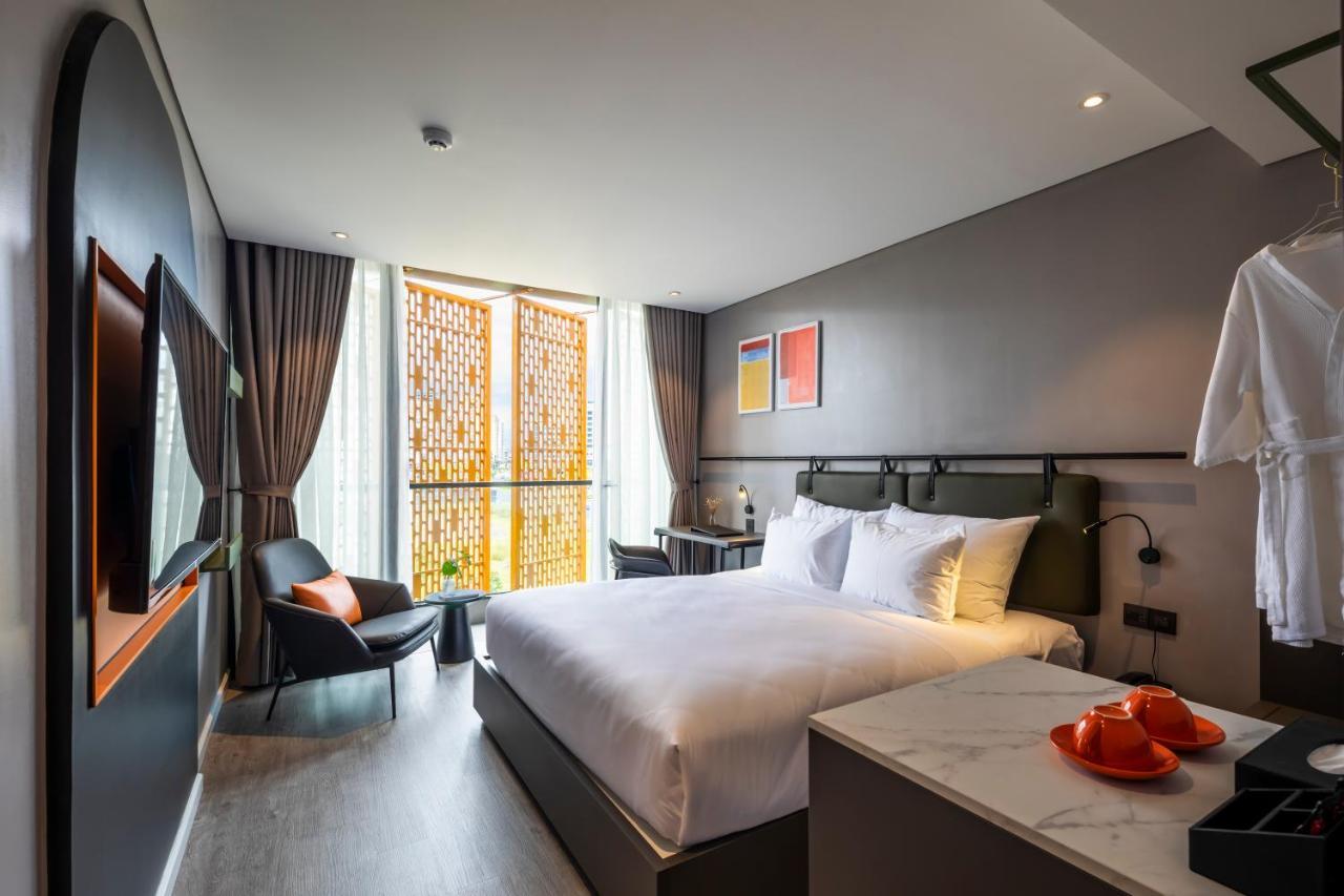 Deluxe Double or Twin Room with Balcony