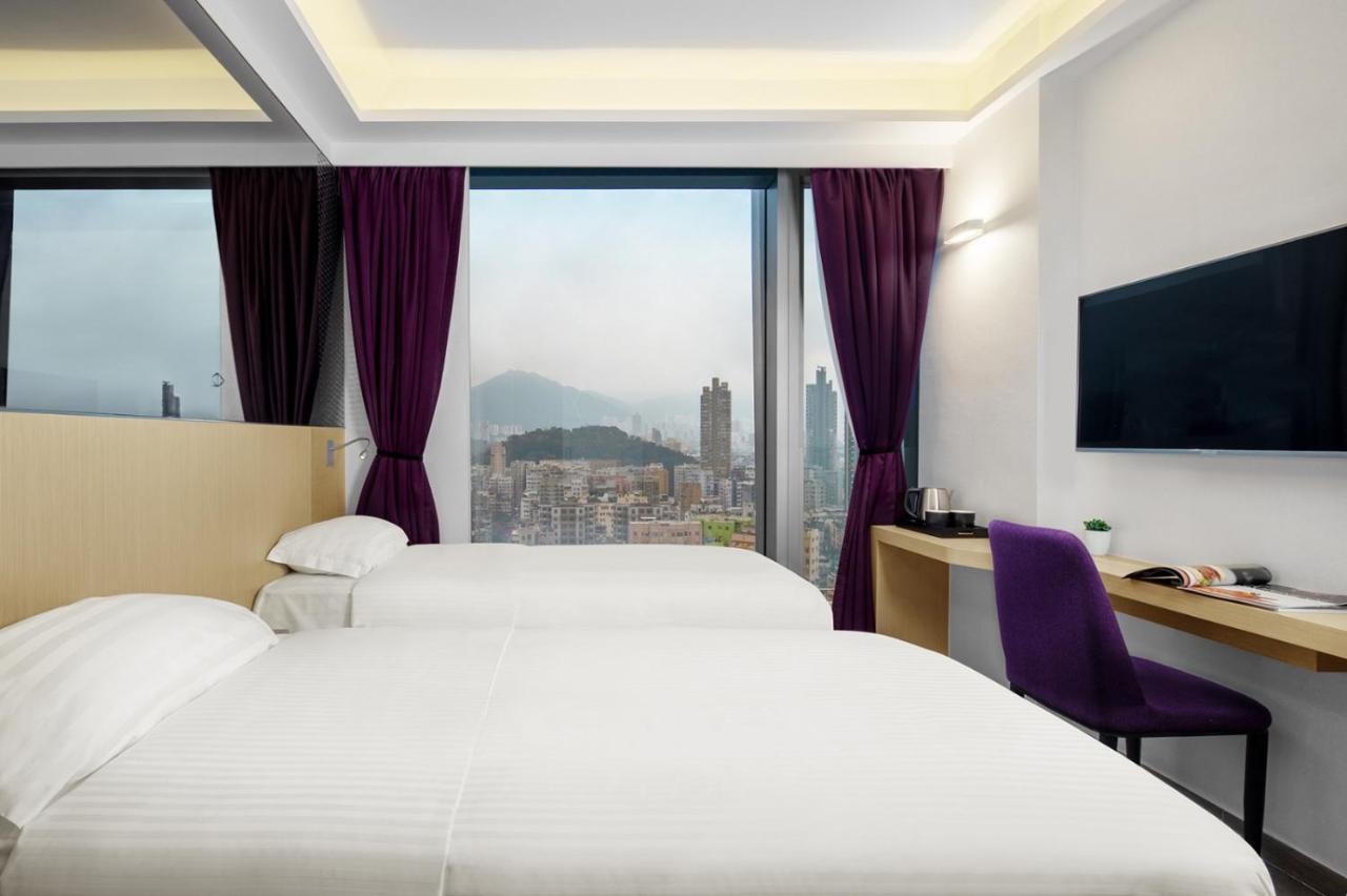 Lion Rock Deluxe Twin Room