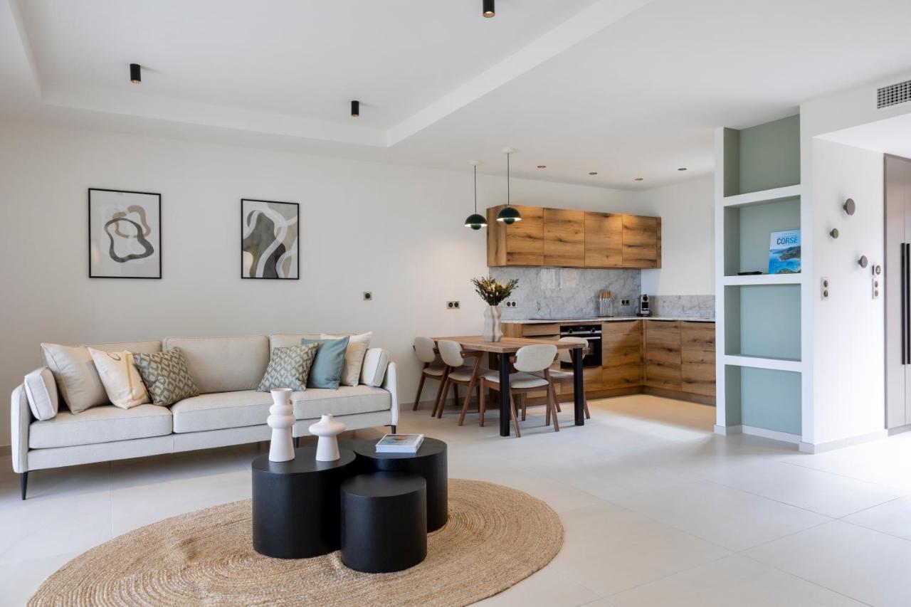 CAPIGLIOLU - Superior Apartment with Sea View - Garden Level
