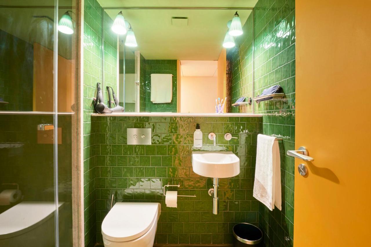 Duplex Studio,1298499046:JPEG