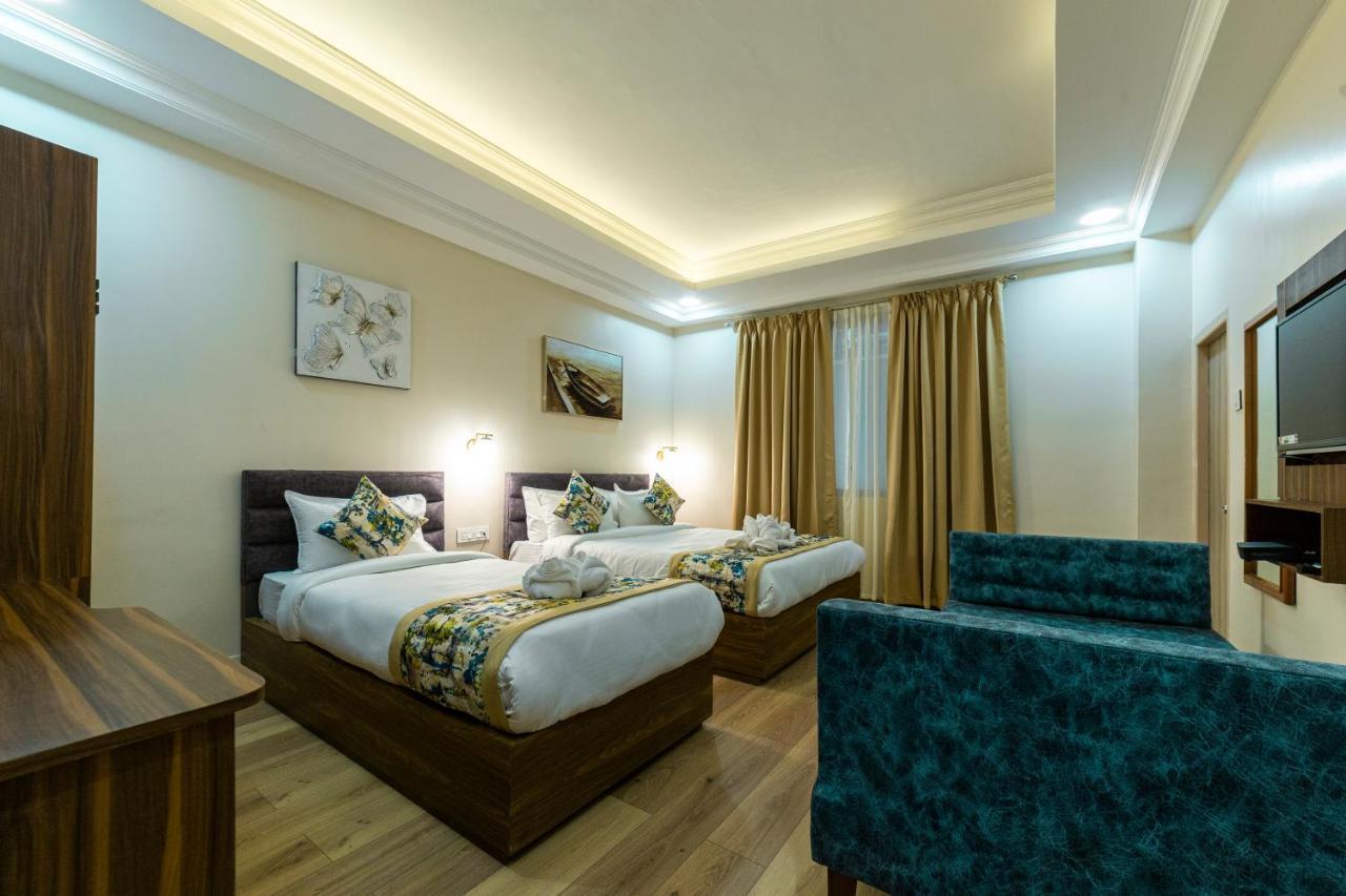 Deluxe Family Room