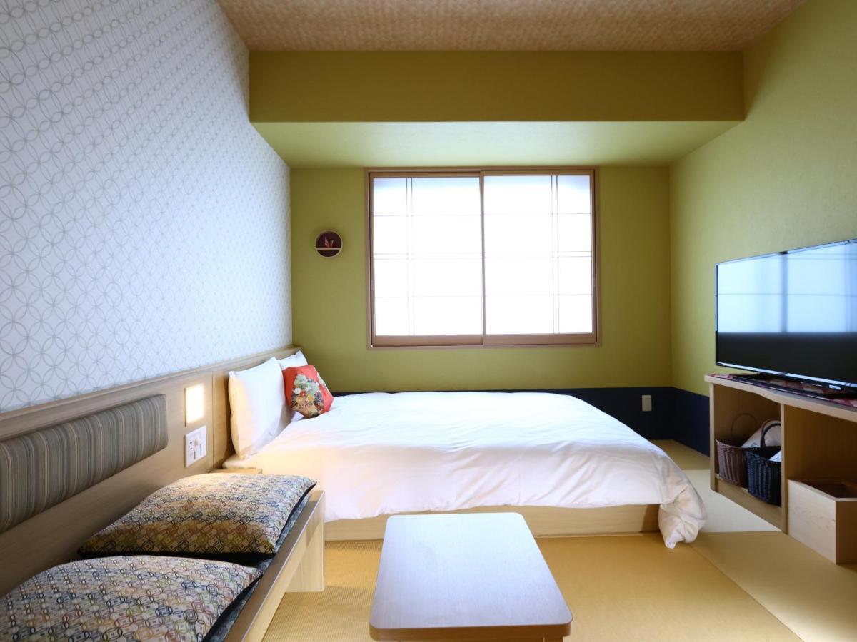 Queen Room,1299023551:JPEG